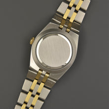 Load image into Gallery viewer, Rolex Oysterquartz 17013 Papers