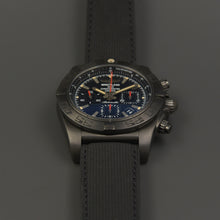 Load image into Gallery viewer, Breitling Chronomat 44 Blacksteel