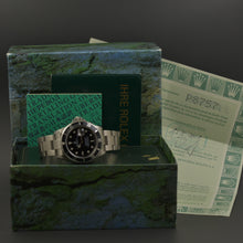 Load image into Gallery viewer, Rolex Submariner 16610 Full Set SEL LC100