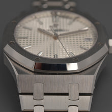 Load image into Gallery viewer, Audemars Piguet Royal Oak 15500