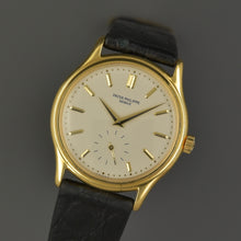 Load image into Gallery viewer, Patek Philippe Calatrava 3923