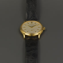 Load image into Gallery viewer, Patek Philippe Calatrava 3923