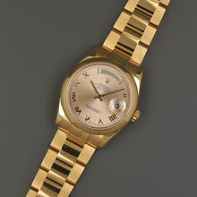 Load image into Gallery viewer, Rolex Day Date 118205 mint