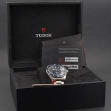 Load image into Gallery viewer, Tudor Black Bay 58