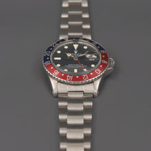 Load image into Gallery viewer, Rolex 1675 Pepsi