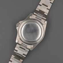 Load image into Gallery viewer, Rolex Submariner 1680 - ALMA Watches