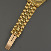Load image into Gallery viewer, Rolex Day Date 18238 Ruby String