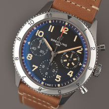 Load image into Gallery viewer, Breitling Super AVI 42
