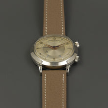 Load image into Gallery viewer, Jaeger-LeCoultre Memovox Alarm - ALMA Watches