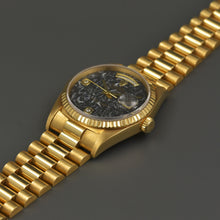 Load image into Gallery viewer, Rolex Day Date 18238 Ammonite Full Set - ALMA Watches