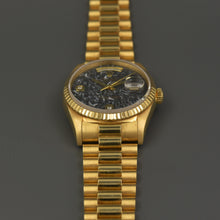 Load image into Gallery viewer, Rolex Day Date 18238 Ammonite Full Set - ALMA Watches