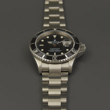 Load image into Gallery viewer, Rolex Submariner 16610 SEL Full Set - ALMA Watches