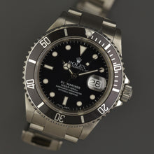 Load image into Gallery viewer, Rolex Submariner 16610 Full Set LC100 - ALMA Watches