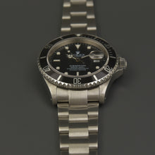 Load image into Gallery viewer, Rolex Submariner 16610 Full Set LC100 - ALMA Watches