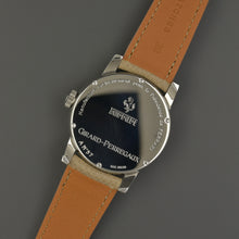 Load image into Gallery viewer, Girard Perregaux 8030 Ferrari