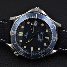 Load image into Gallery viewer, Omega Seamaster Professional  Diver - ALMA Watches