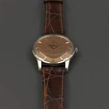 Load image into Gallery viewer, Omega 2981 Salmon dial