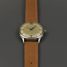 Load image into Gallery viewer, Omega 2421 Fancy Lugs