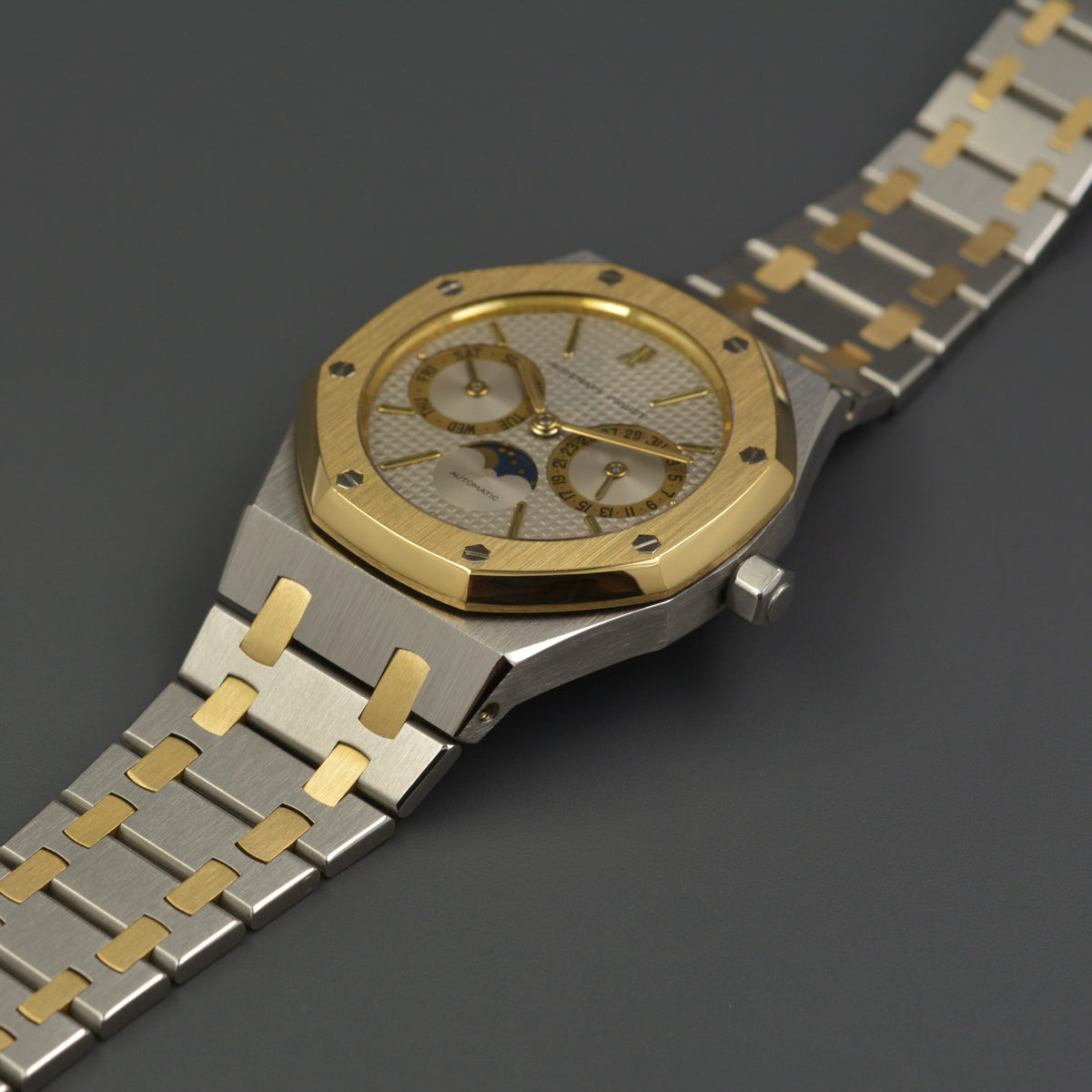 Audemars Piguet Royal Oak 25594 SA – ALMA Watches