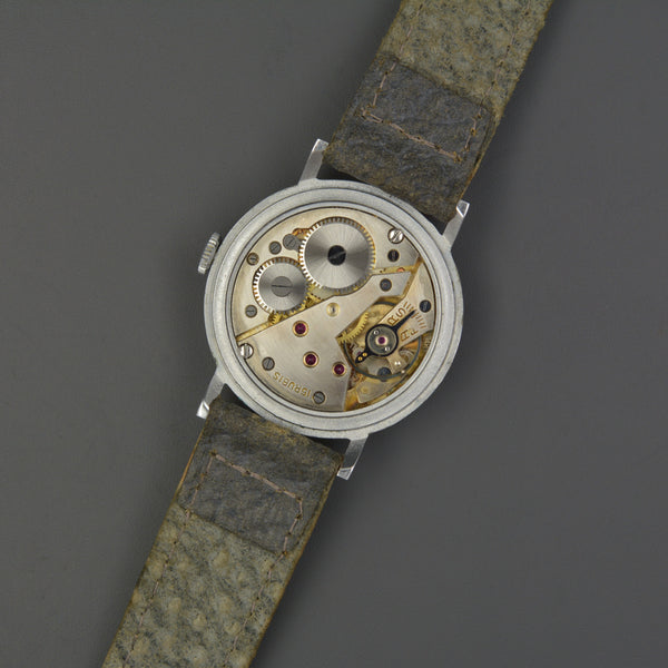 Baume & Mercier NOS Salmon Dresswatch