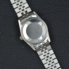 Load image into Gallery viewer, Rolex Oyster Perpetual Date 15010