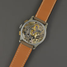 Load image into Gallery viewer, Venus 170 BUT Salmon Chronograph